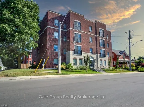 34 Brock St W #203, Woodstock, ON N4S 3B5