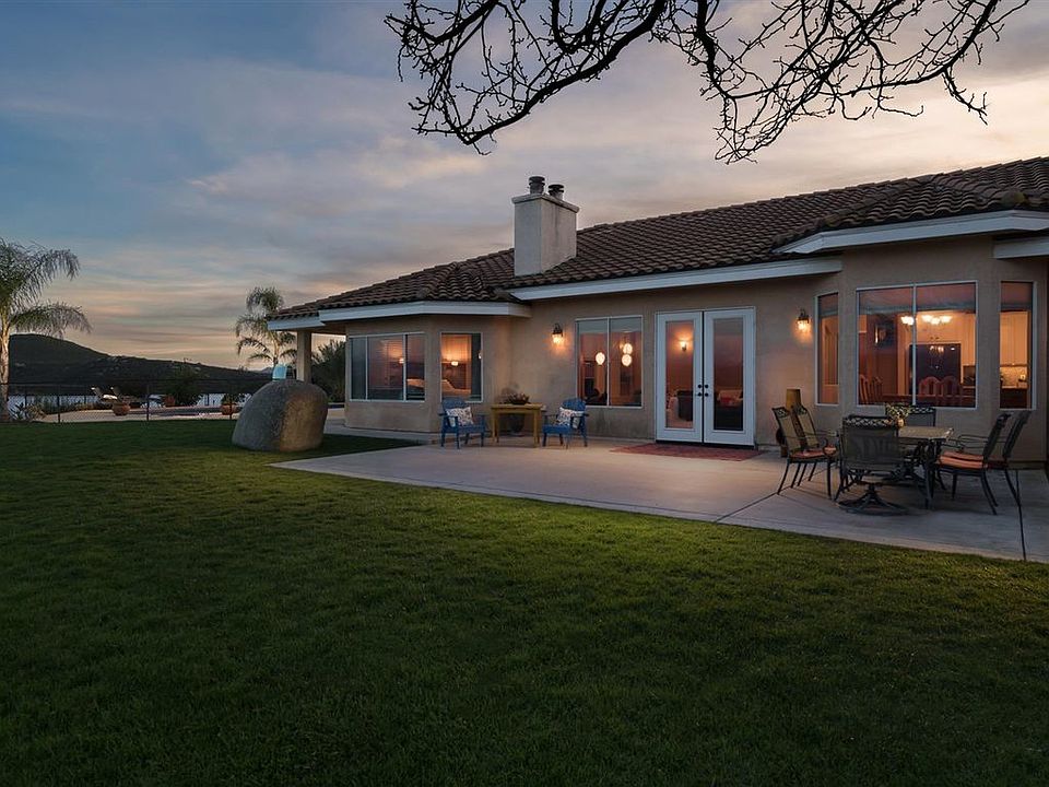 1st image of 19270 Horizon View Dr