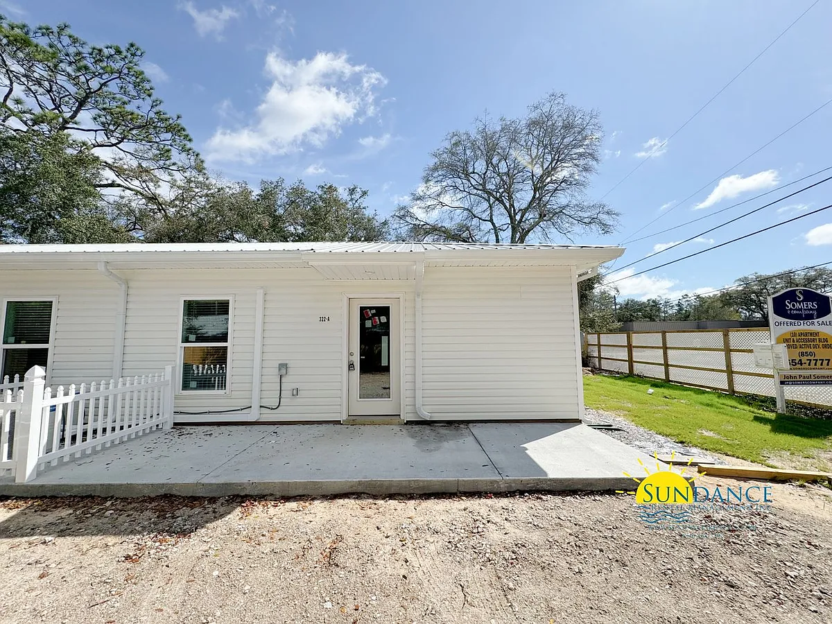Building Photo - 322 Lewis St #A