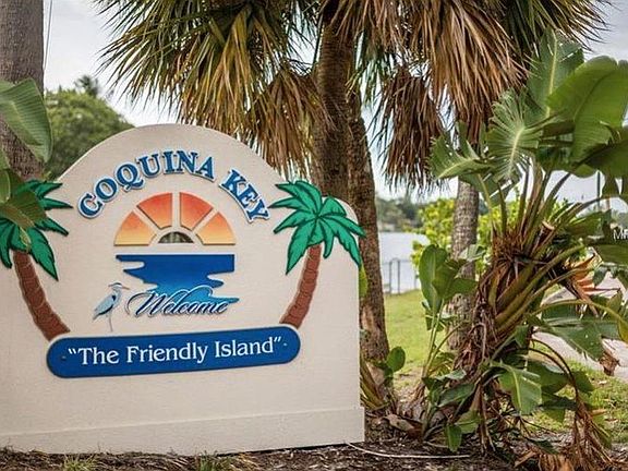 2nd image of 220 Coquina Bay Dr
