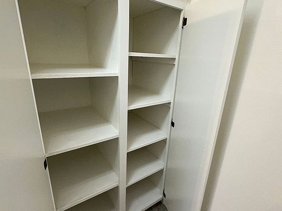 5th image of 2654 Kentworth Way