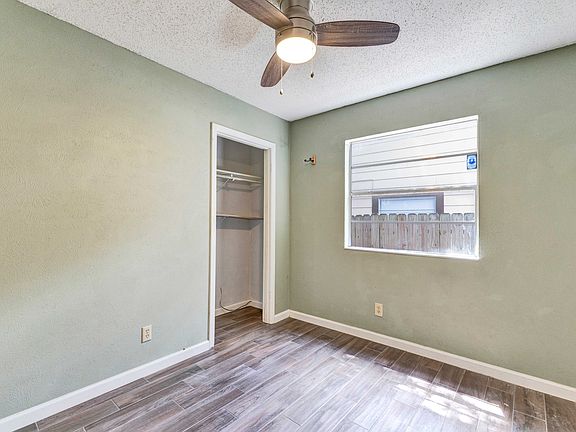 3rd image of 7203 Loganberry Dr