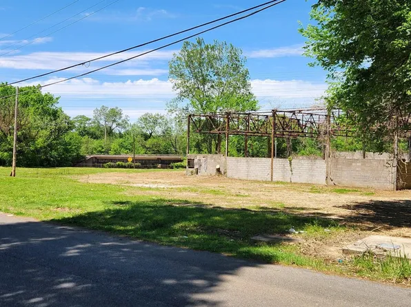 2160 Hernando Rd, Memphis, TN 38106
