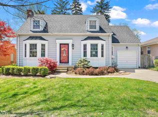 781 Loraine St, Grosse Pointe, MI 48230