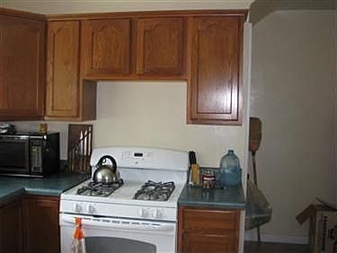 3rd image of 117 Hermann St