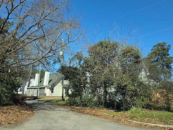 5th image of 27 Old Clayton Ct
