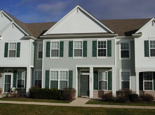 544 Topeka Dr, Grayslake, IL 60030