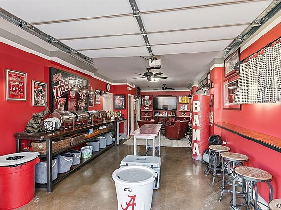 5th image of 1020 Oak Ave #4