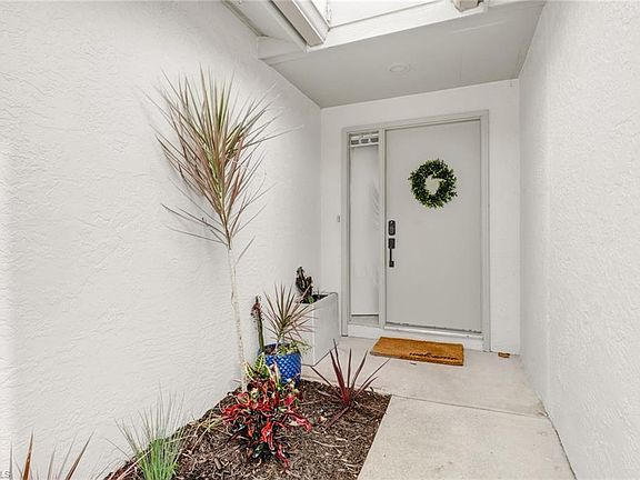 3rd image of 850 Meadowland DR #I
