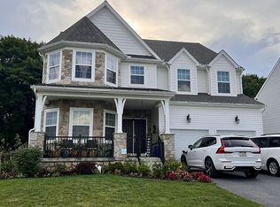 108 Lightwood Ct, Landisville, PA 17538