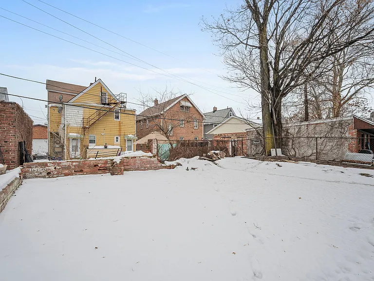 1930 Coltman Rd #2 — Photo 22