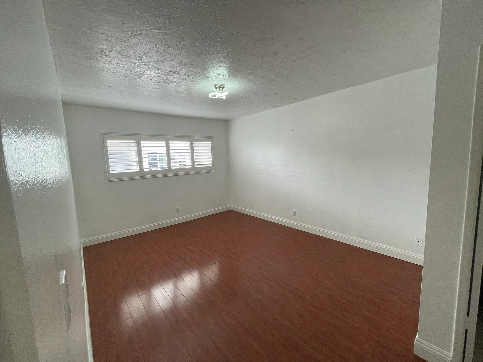 2411 Prospect Ave — Photo 4