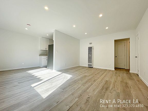 2nd image of 417 N Ardmore Ave #1