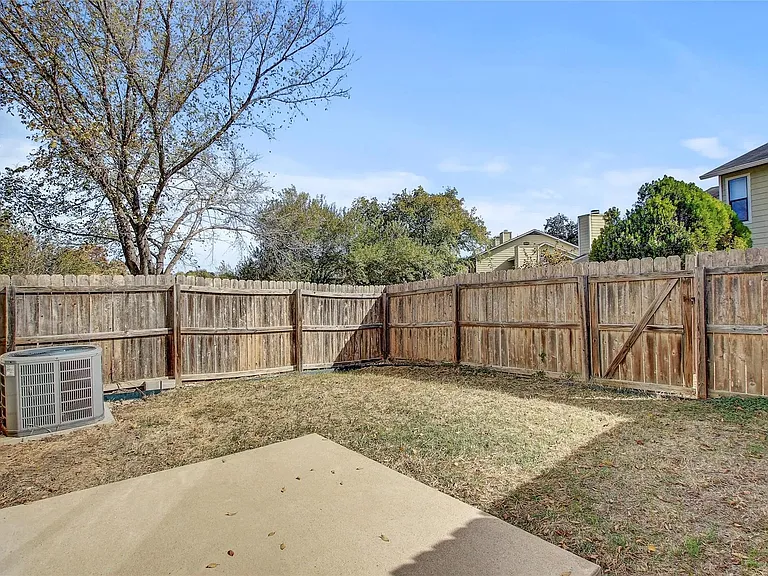 512 Eberhart Ln #1207 — Photo 24