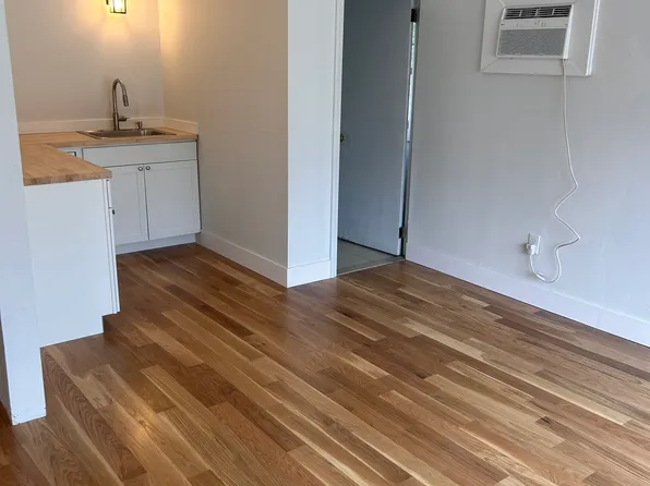 (undisclosed Address), East Hampton, CT 06424