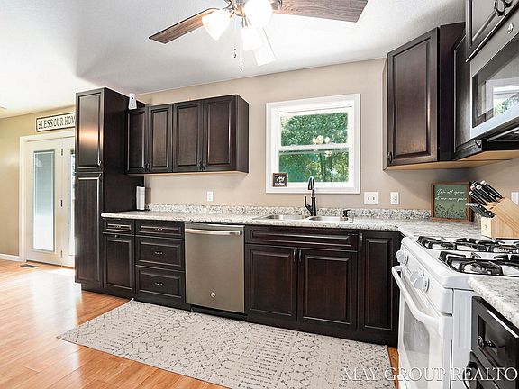 2nd image of 314 North St