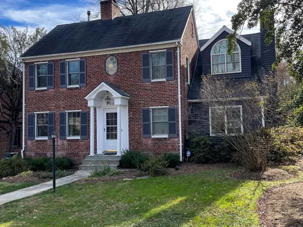 4534 19th St N, Arlington, VA 22207