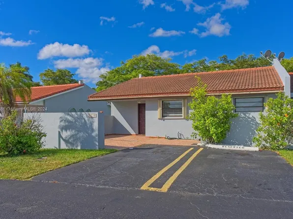 8112 SW 153rd Pl #8112, Miami, FL 33193