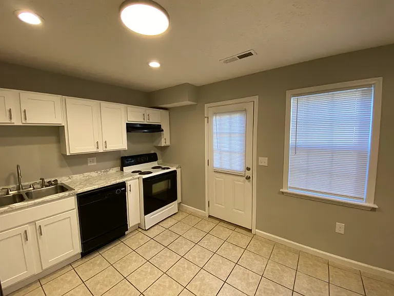 Valley View Townhomes — Photo 11