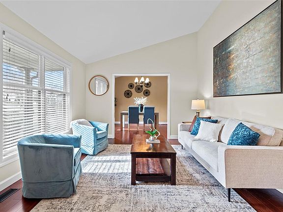 3rd image of 1741 Golden Lake Ct