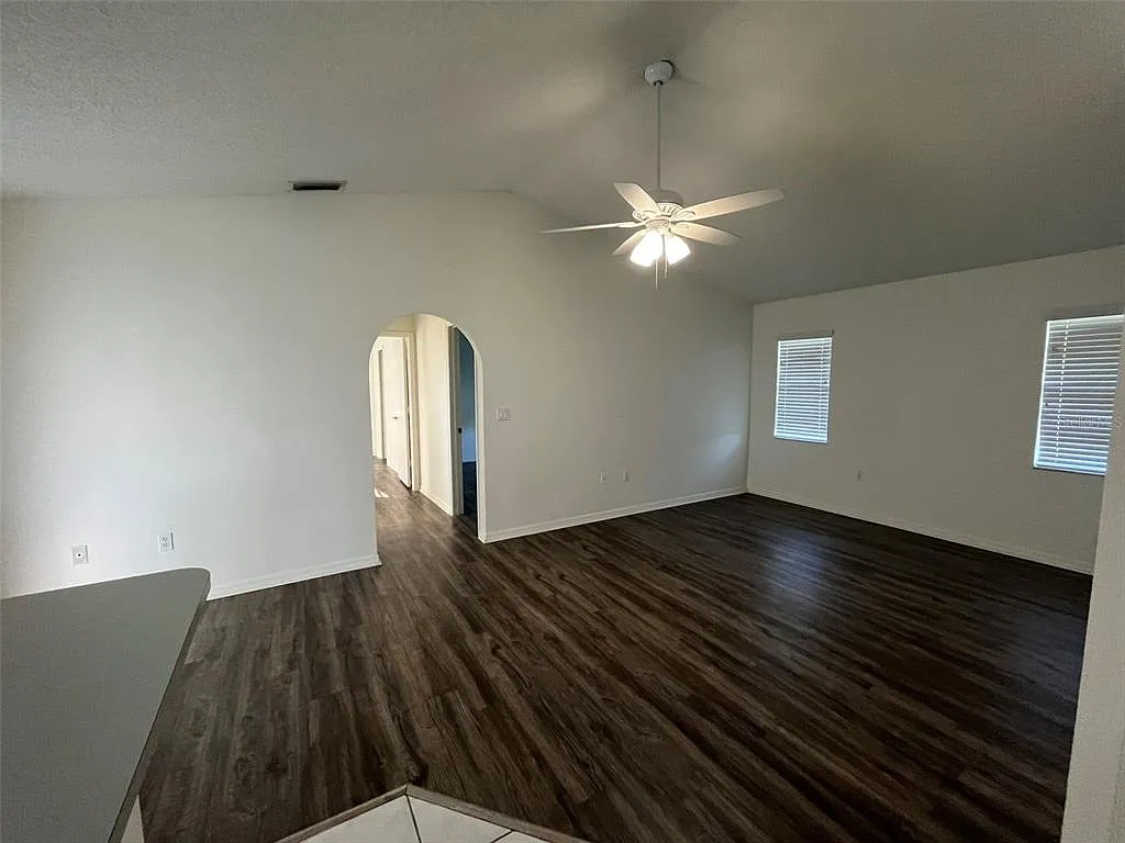 3 bed, 2.0 bath, 1789 sqft, $1,750 — Photo 4