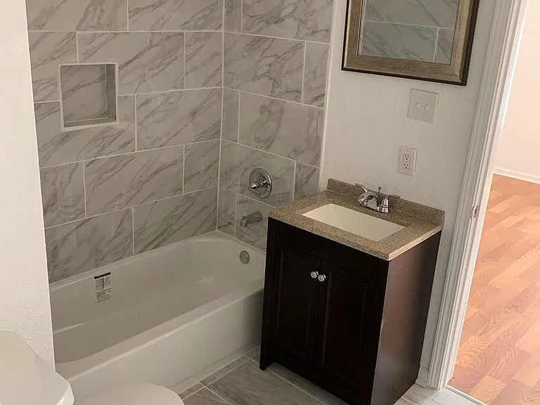 2585 Orange St — Photo 3