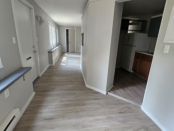 3rd image of 67 Irving St