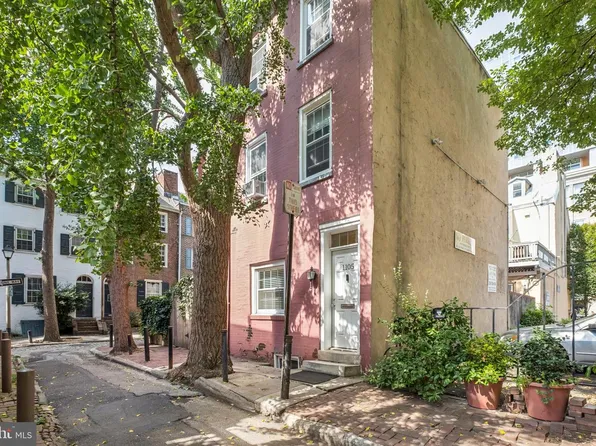 1105 Latimer St, Philadelphia, PA 19107