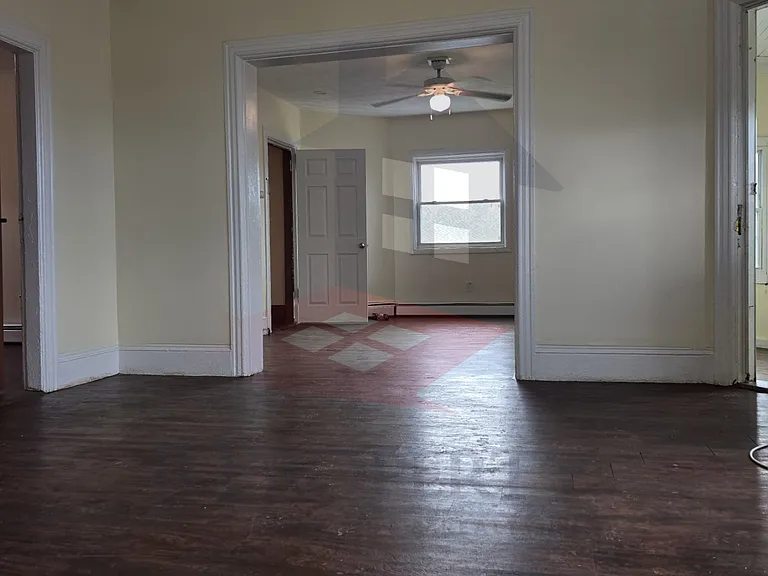 129 Magill St — Photo 14