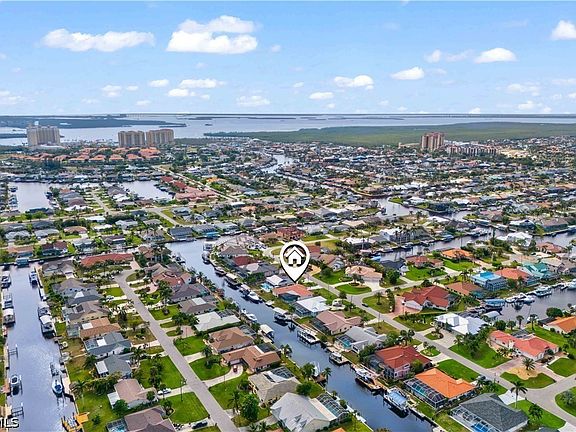4th image of 5323 SW 11th Ct