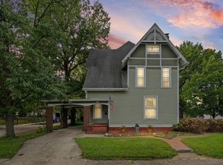 857 E Clinton St, Frankfort, IN 46041