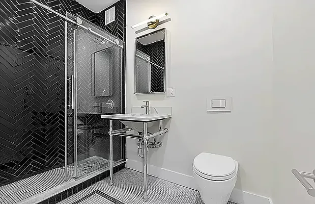 Rented by REAL New York | media 10