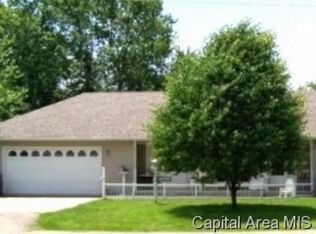234 E Waverly St, Virden, IL