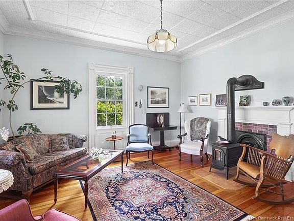 5th image of 94 Tilley Rd