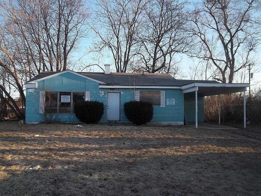 1438 W Coldwater Rd, Flint, MI 48505 Zillow