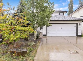 230 S Shannon Sq SW, Calgary, AB T2Y 4K2