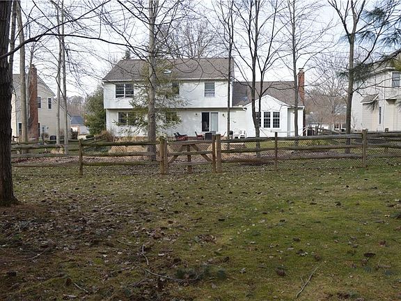 2nd image of 33140 Seneca Dr