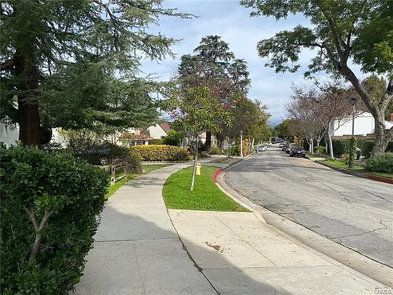 1265 Oakridge Dr #A — Photo 18