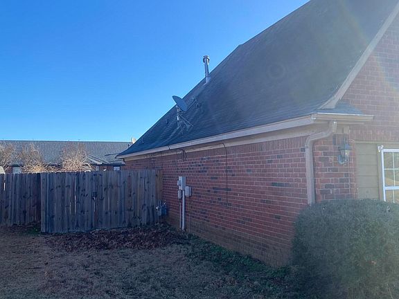 5th image of 7420 Jennifer Dr