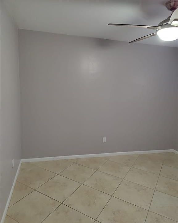 1st image of 636 108th Ave N