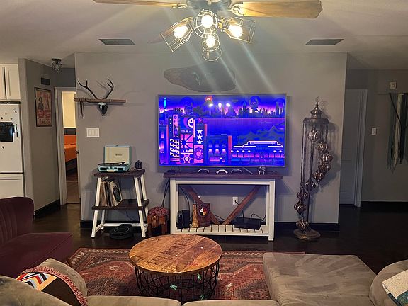 4th image of 10518 New River Dr