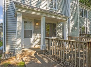 7433 Landau Dr, Bloomington, MN 55438