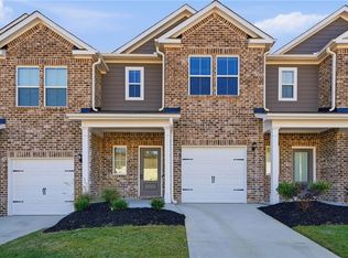 3966 Oakwood Terrace Ct, Oakwood, GA 30566