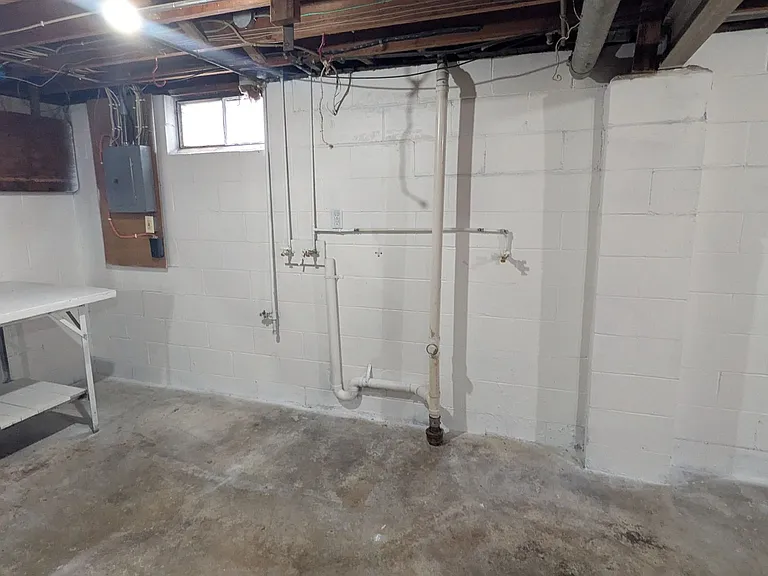 1308 Vermont St — Photo 13