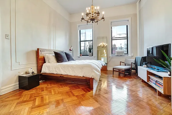 Rented by Twyford Real Estate | media 6