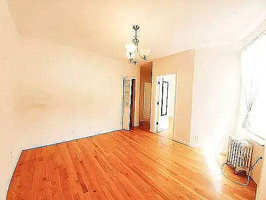 2nd image of 662 39th St #6