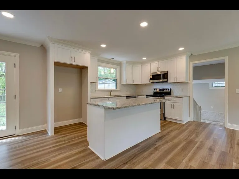5020 Suter Ct — Photo 13