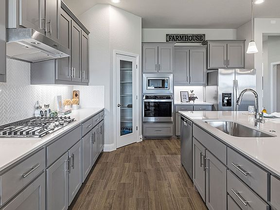 6th image of this home