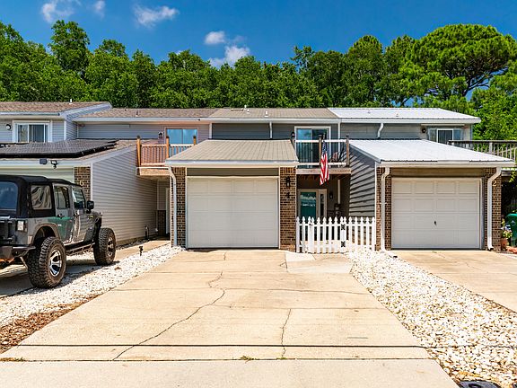 4th image of 4 Gardner Dr #7