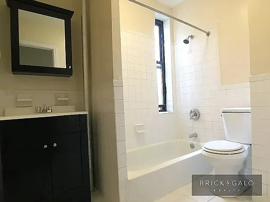 Rented by BRICK & GALO REALTY CORP | media 8